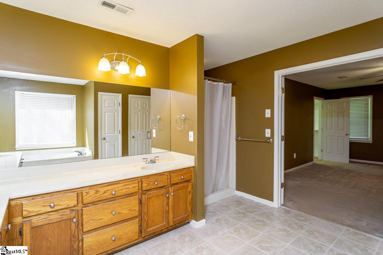 404 Perry Hill Road Easley, SC 29640 - Photo 21 of 31