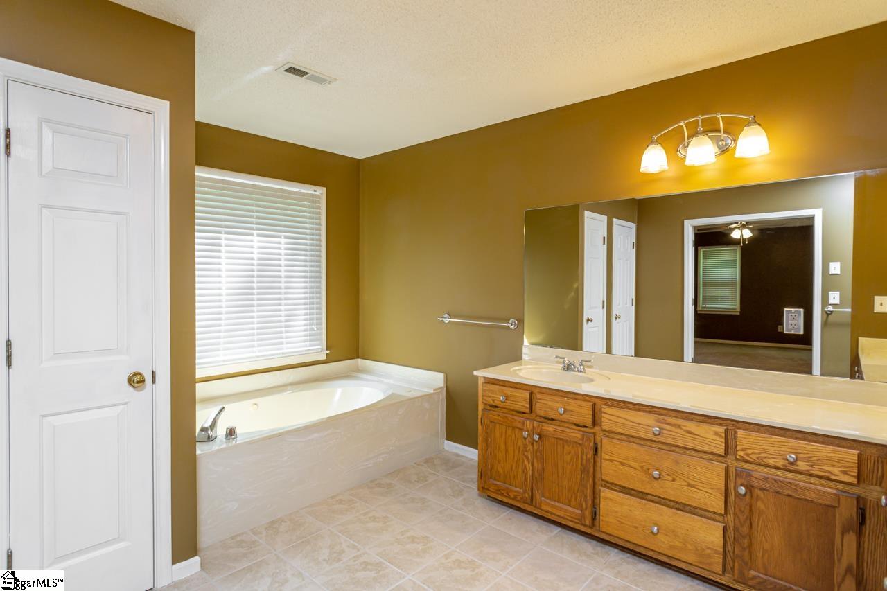 404 Perry Hill Road Easley, SC 29640 - Photo 22 of 31