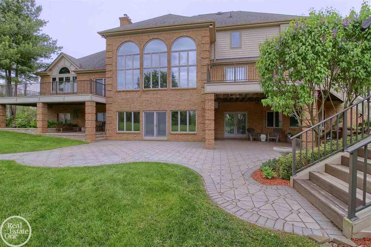 311 Townsend Road Leonard, MI 48367 - Photo 29 of 91