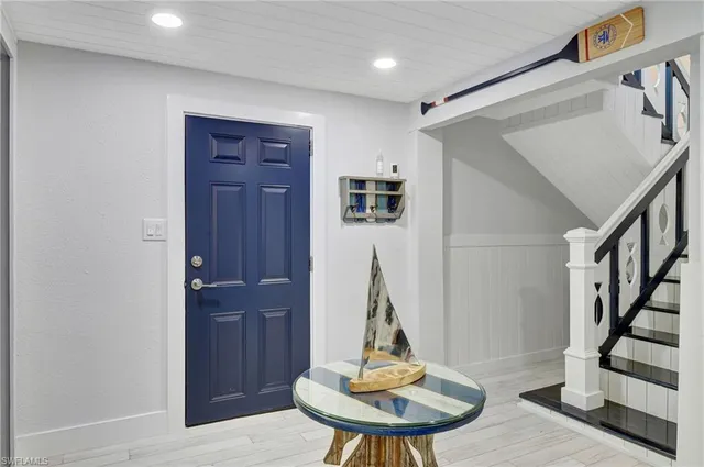 $1,399,000 | 193 Cocohatchee Street, Naples, FL 34110