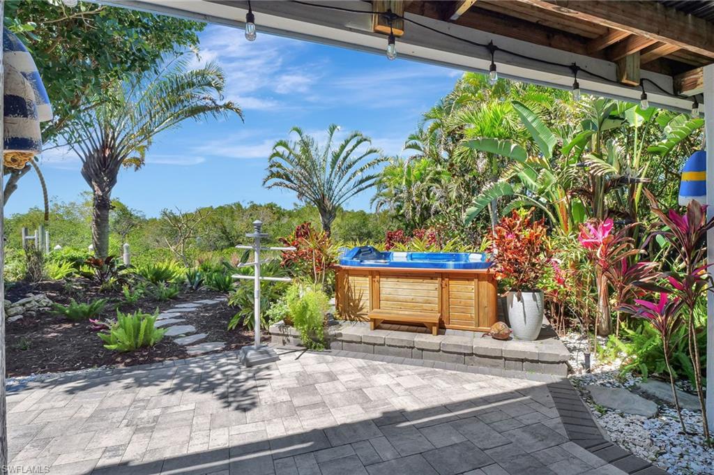 193 Cocohatchee Street Naples, FL 34110 - Photo 37 of 50 Relax in private hottub