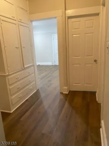 $1,100 | 150 North 18th Street, Unit 2, East Orange, NJ 07017