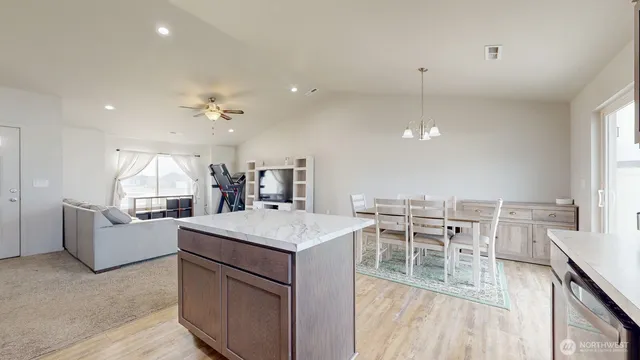 $335,000 | 907 East Cascade Street, Othello, WA 99344