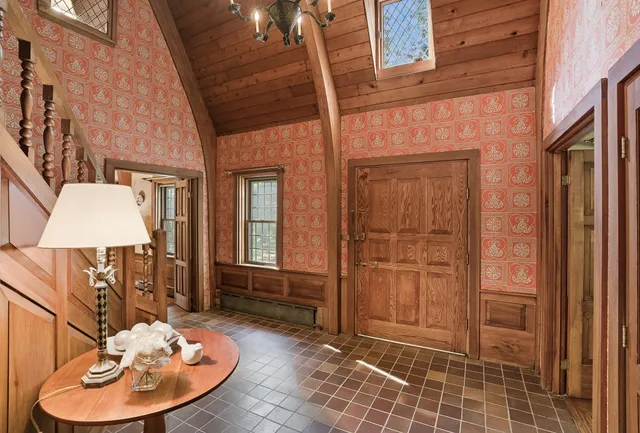 $1,799,000 | 143 Worcester Road, Hollis, NH 03049