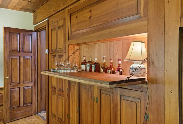 $1,799,000 | 143 Worcester Road, Hollis, NH 03049