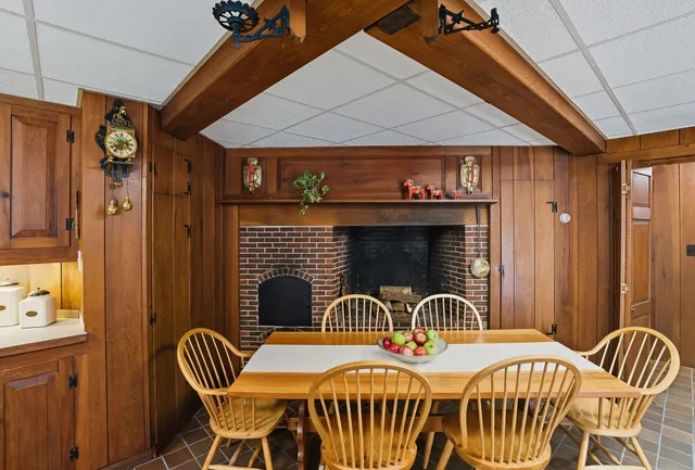 $1,799,000 | 143 Worcester Road, Hollis, NH 03049