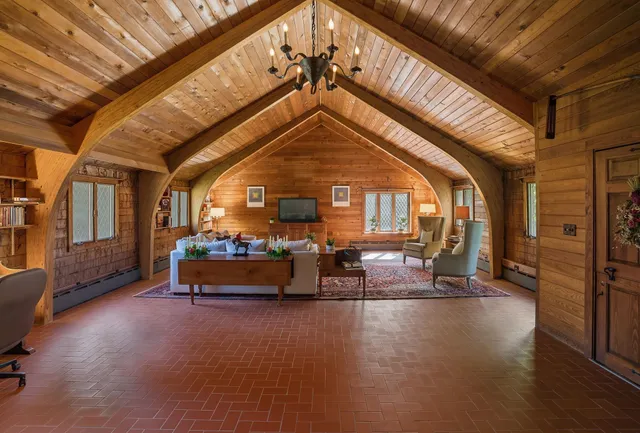 $1,799,000 | 143 Worcester Road, Hollis, NH 03049