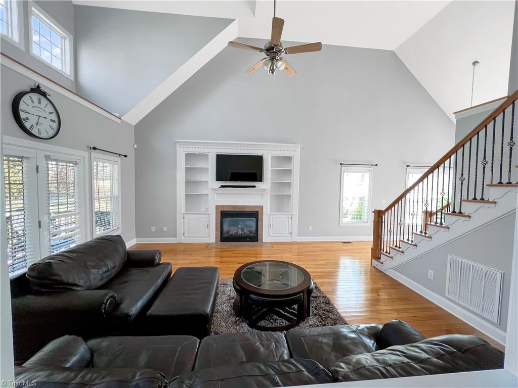 2373 Topaz Lane High Point, NC 27265 - Photo 5 of 50