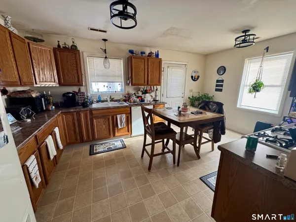 $269,000 | 125 Maple Street, Norwich, CT 06360