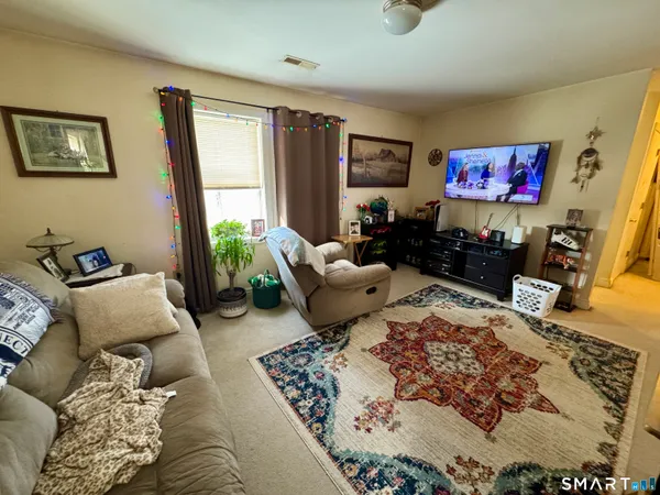 $269,000 | 125 Maple Street, Norwich, CT 06360