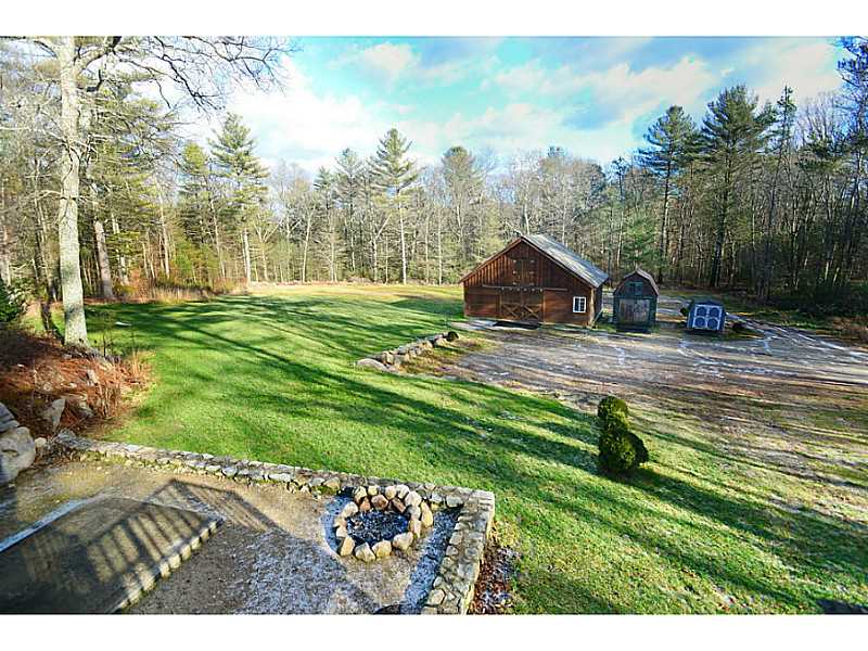 134 Fenner Hill Road Hopkinton, RI 02832 - Photo 4 of 25 View.