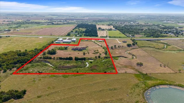 a view of a lake with houses