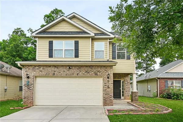 $300,000 | 4998 Summersun Drive, Morrow, GA 30260