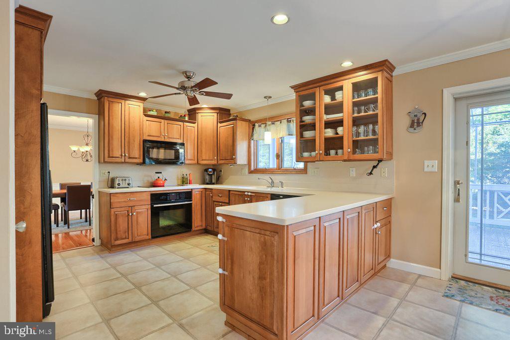 321 Highland Road Hershey, PA 17033 - Photo 12 of 25