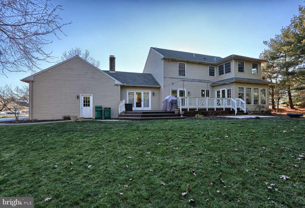 321 Highland Road Hershey, PA 17033 - Photo 5 of 25