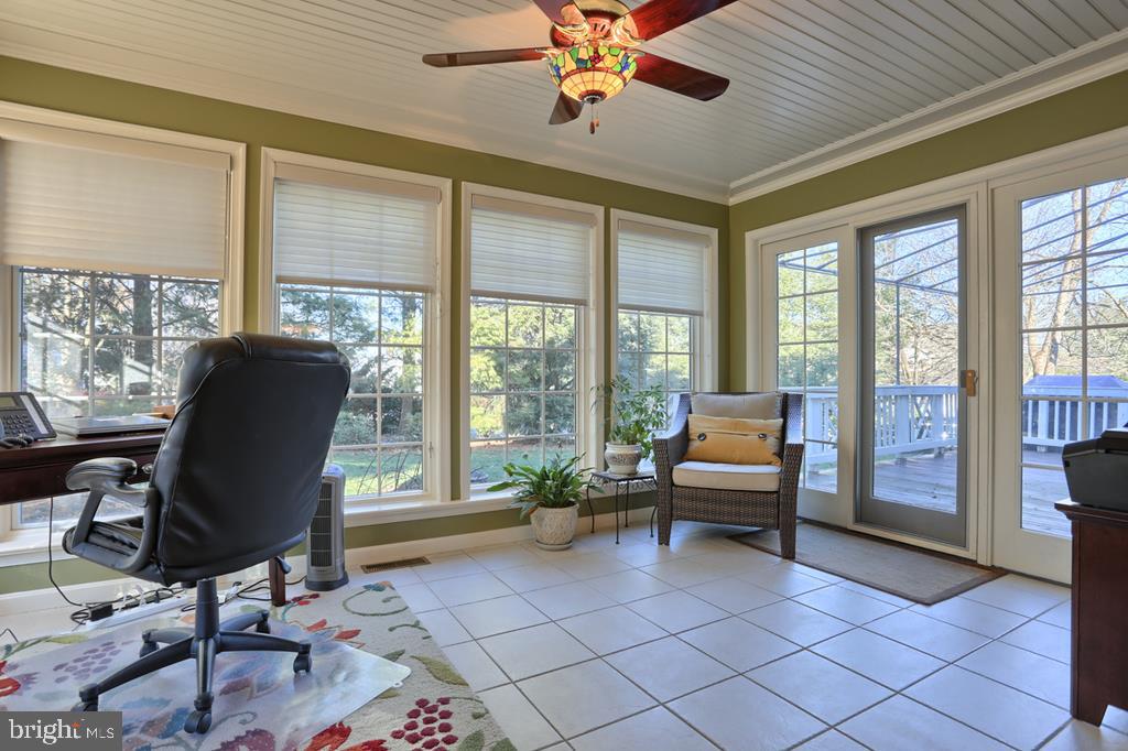 321 Highland Road Hershey, PA 17033 - Photo 10 of 25