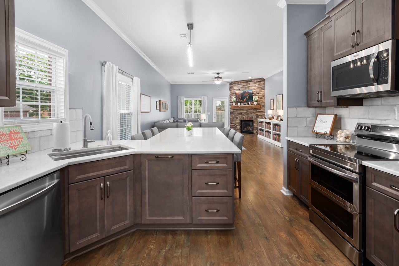 1085 Nealcrest Circle Spring Hill, TN 37174 - Photo 7 of 30