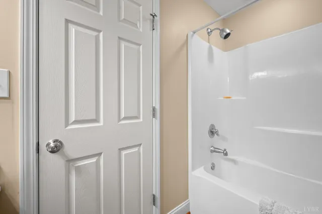 $529,900 | 1728 Wycliffe Street, Bedford, VA 24523