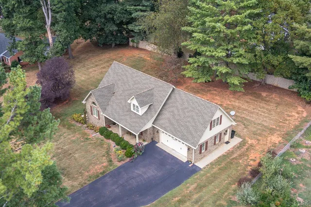 $529,900 | 1728 Wycliffe Street, Bedford, VA 24523