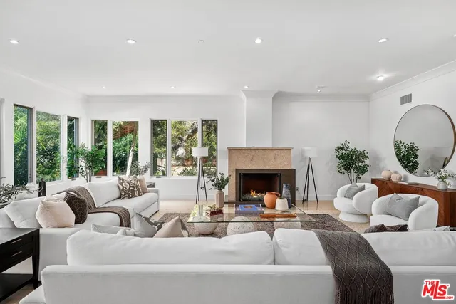 $2,725,000 | 9580 Shirley Lane, Beverly Hills, CA 90210