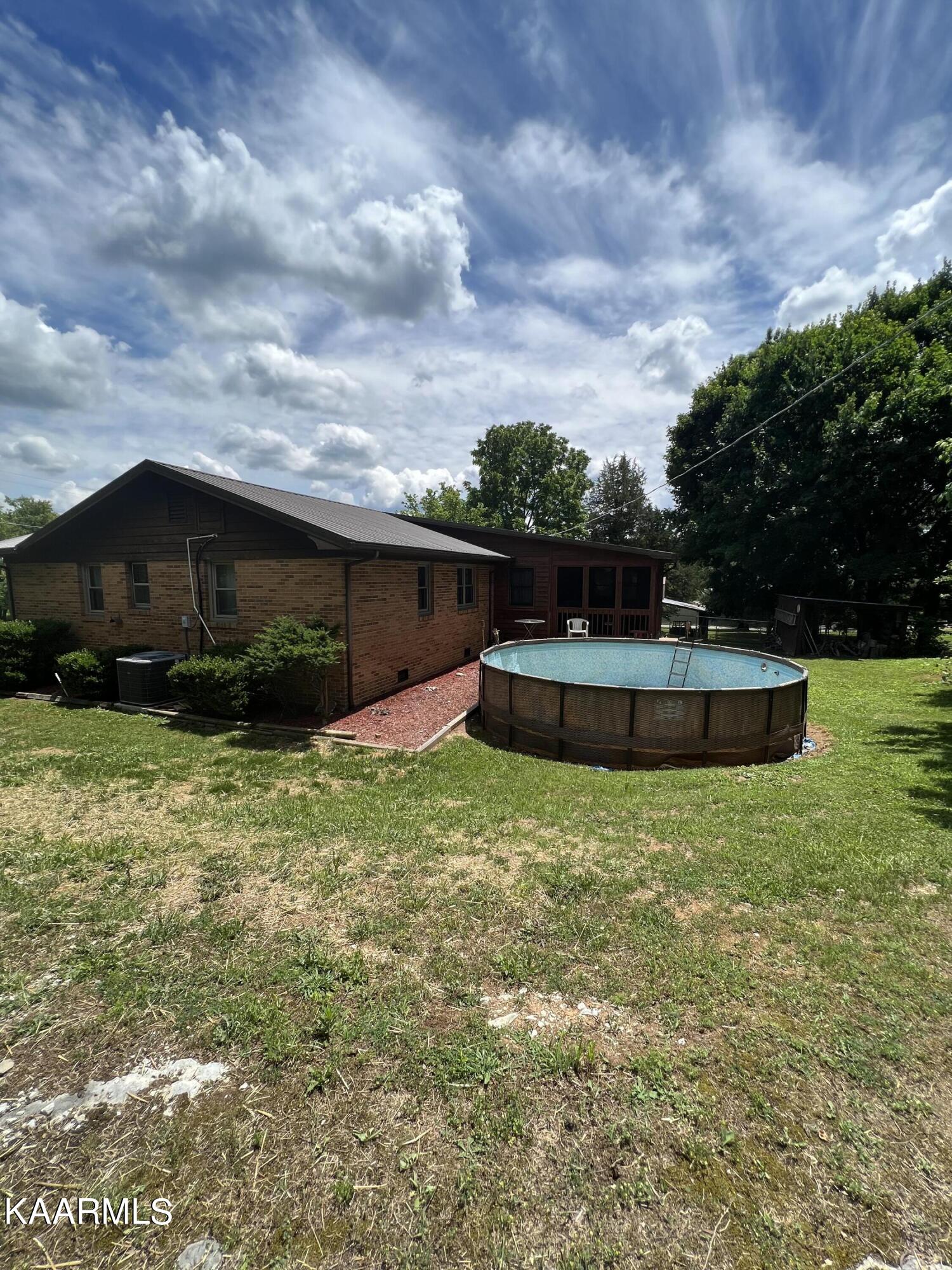 135 Regent Drive Harrogate, TN 37752 - Photo 28 of 39 F83941E9-5143-4E28-A24F-468236261C87