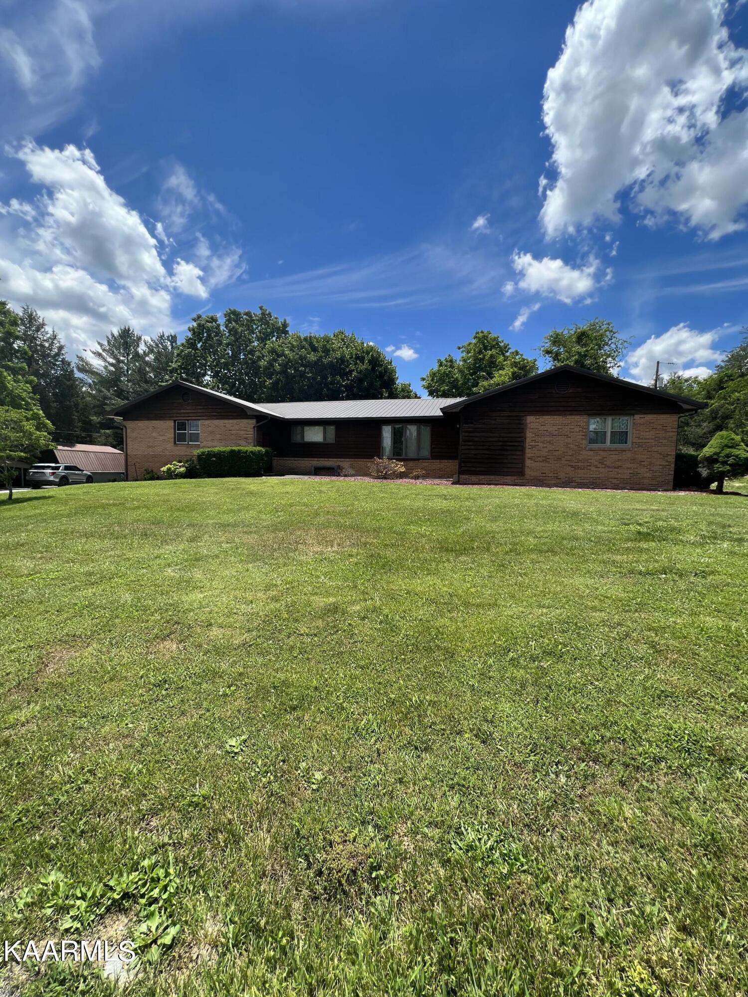 135 Regent Drive Harrogate, TN 37752 - Photo 34 of 39 C1A54FC2-60A5-4954-857A-72B0D0ABAA26