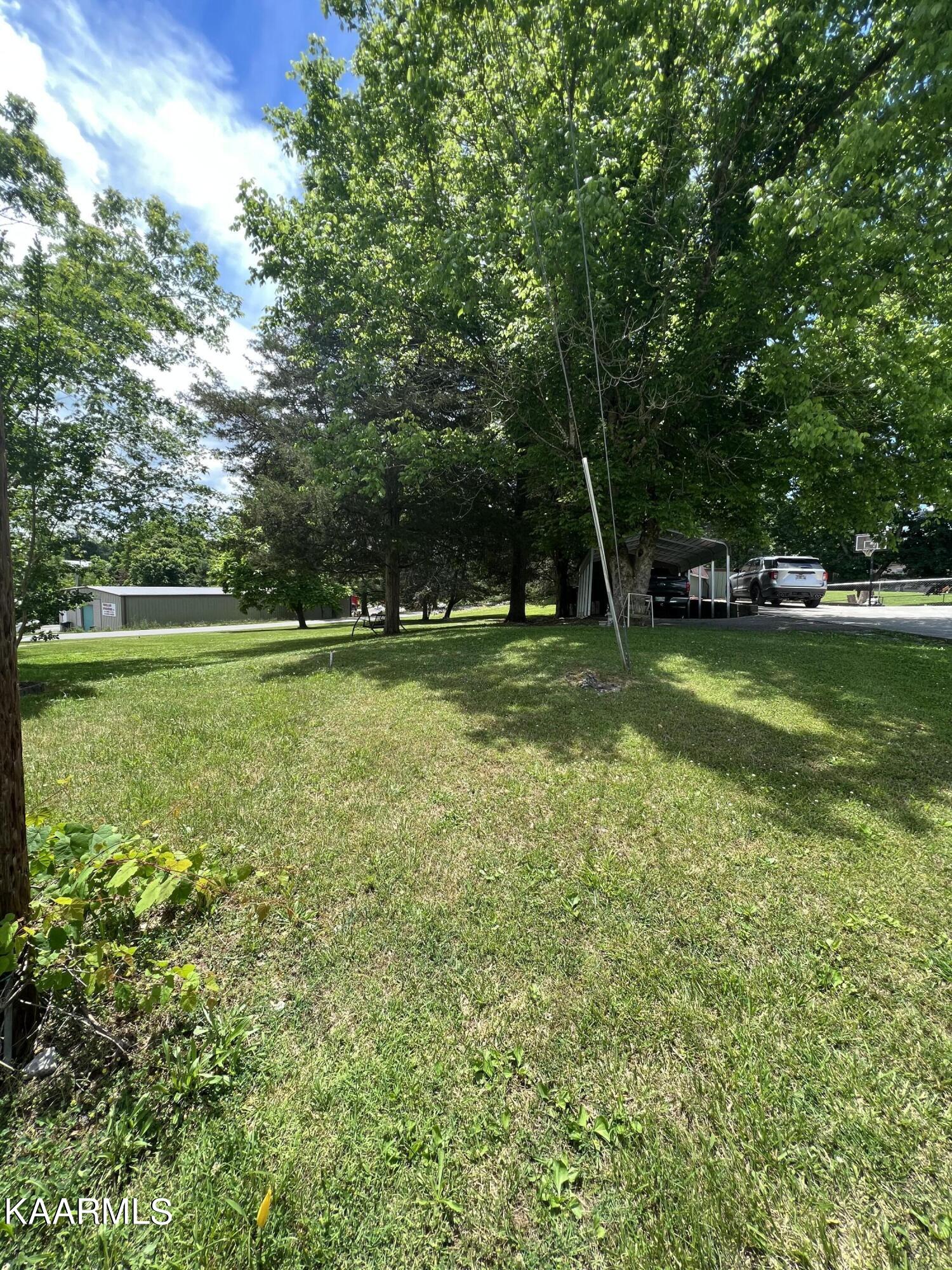 135 Regent Drive Harrogate, TN 37752 - Photo 36 of 39 D19A6D4A-A78A-45C1-AE75-A347DA806F0C