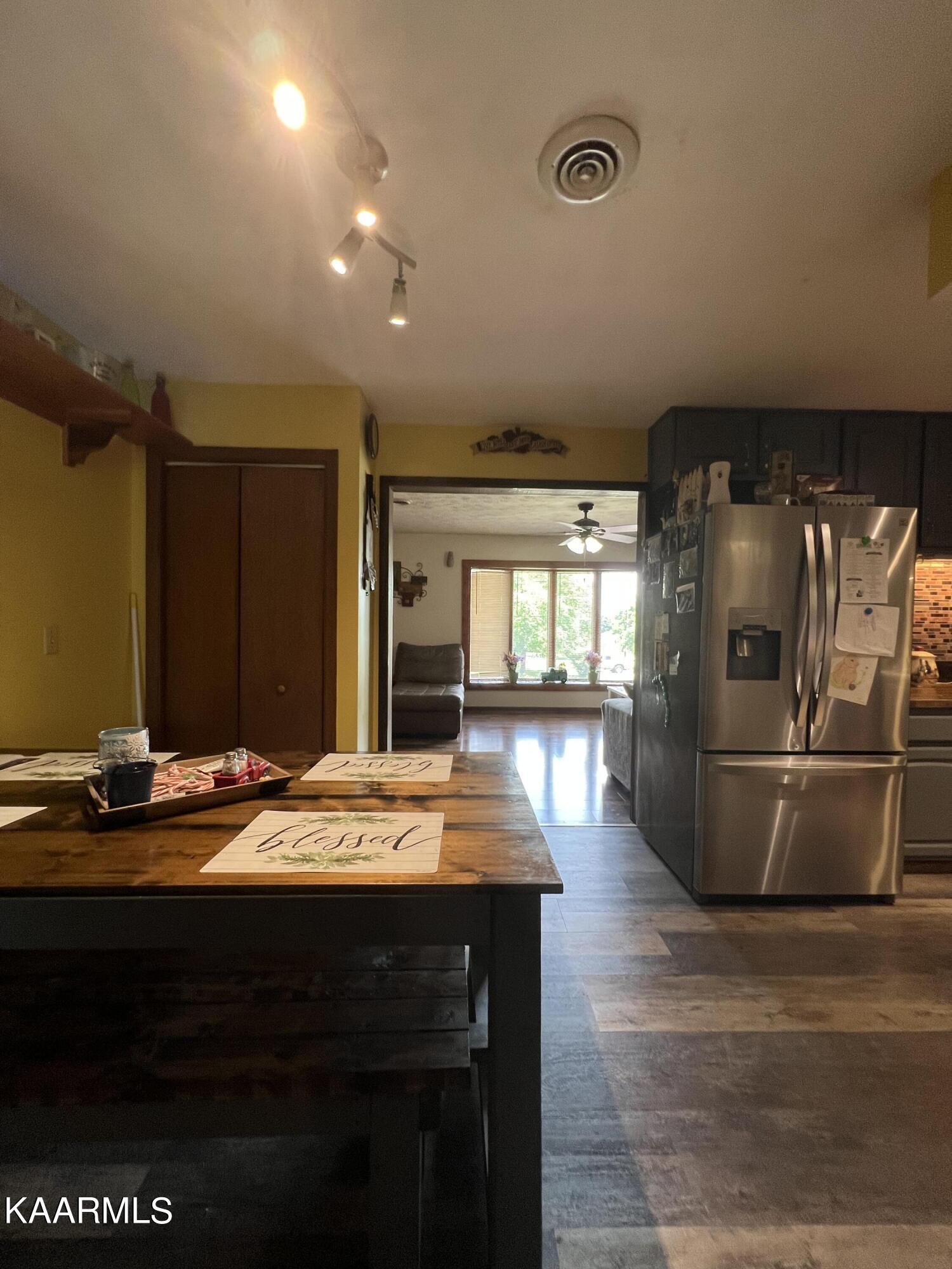 135 Regent Drive Harrogate, TN 37752 - Photo 5 of 39 C8784DC3-DD27-46DC-A359-8C43857E1B59