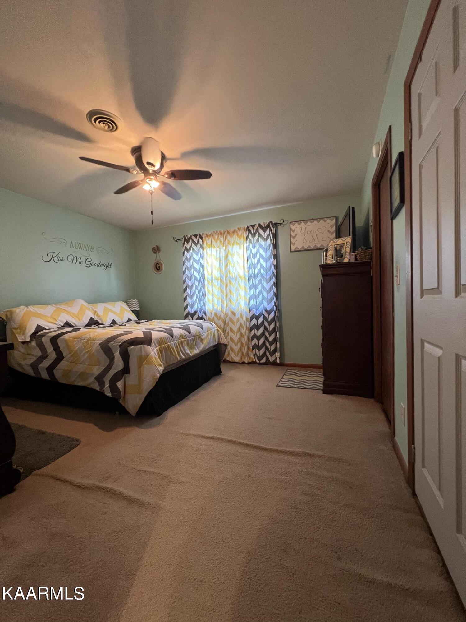 135 Regent Drive Harrogate, TN 37752 - Photo 10 of 39 AB45C9C5-1B91-4E2C-BDF9-82BE9685CF4C