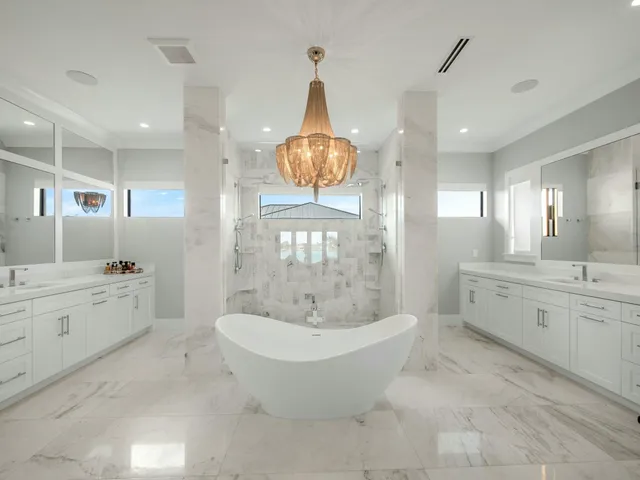 $12,600,000 | 9 Bamboo Lane, Jupiter, FL 33458