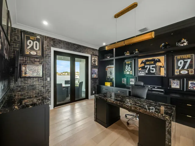 $12,600,000 | 9 Bamboo Lane, Jupiter, FL 33458