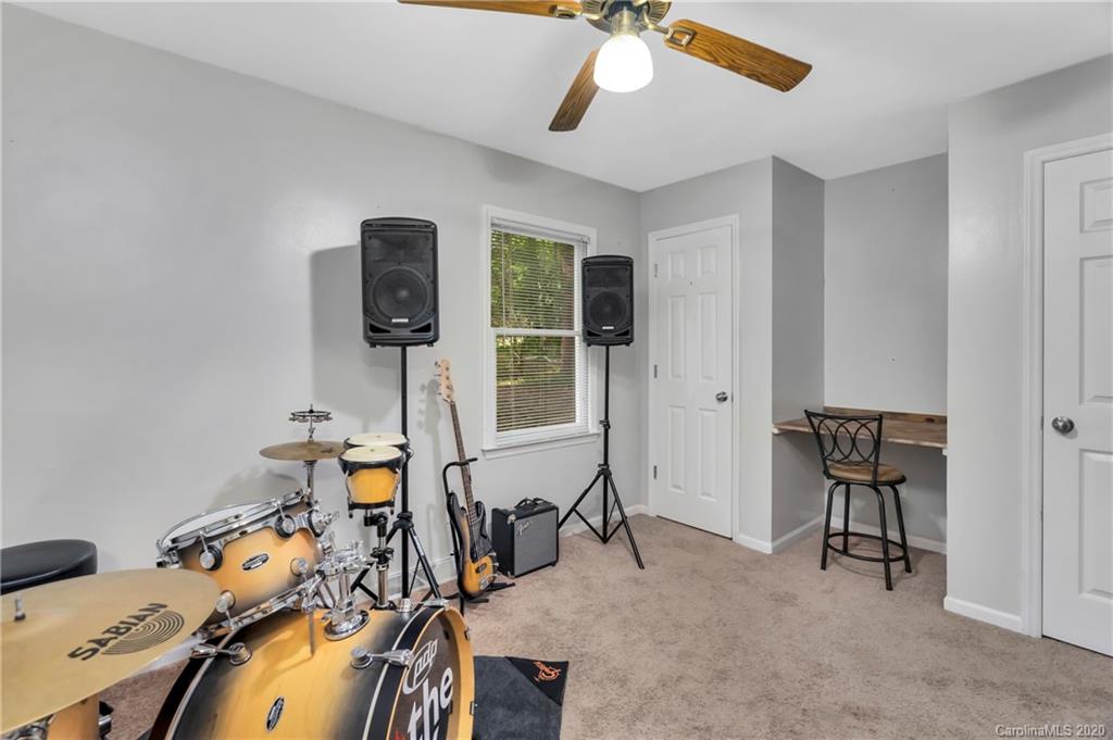 7109 New Town Road Waxhaw, NC 28173 - Photo 21 of 31 a view of a room with gym equipment