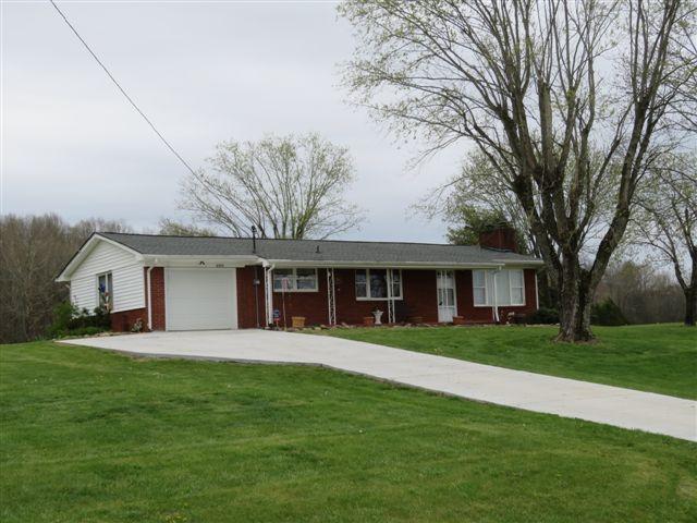 2373 GW Loy Road New Market, TN 37820 - Photo 1 of 33 FRONT OF HOME