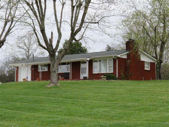2373 GW Loy Road New Market, TN 37820 - Photo 2 of 33 HOUSE IN NEW MARKET