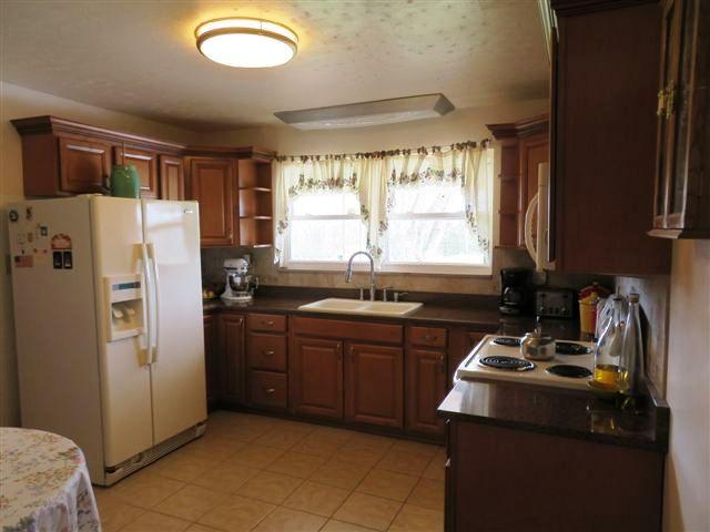 2373 GW Loy Road New Market, TN 37820 - Photo 11 of 33 KITCHEN