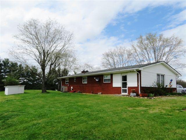 2373 GW Loy Road New Market, TN 37820 - Photo 29 of 33 REAR OF HOME