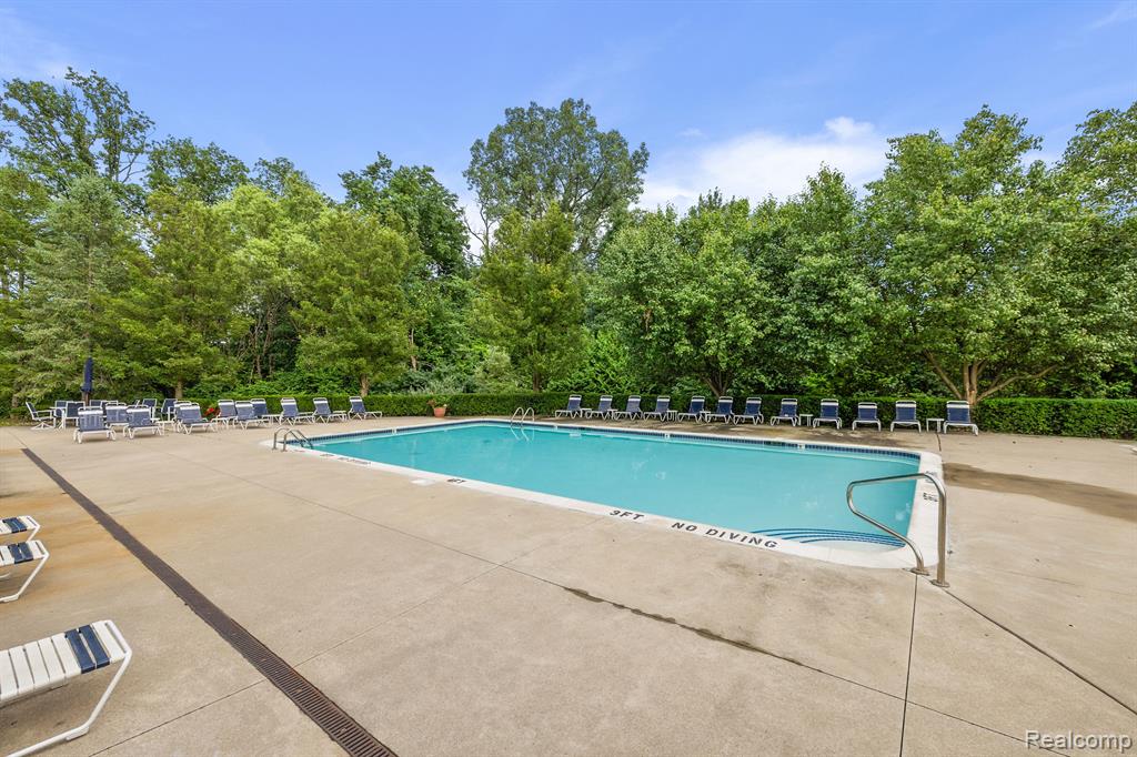 3707 Oakmonte Boulevard Rochester, MI 48306 - Photo 10 of 35