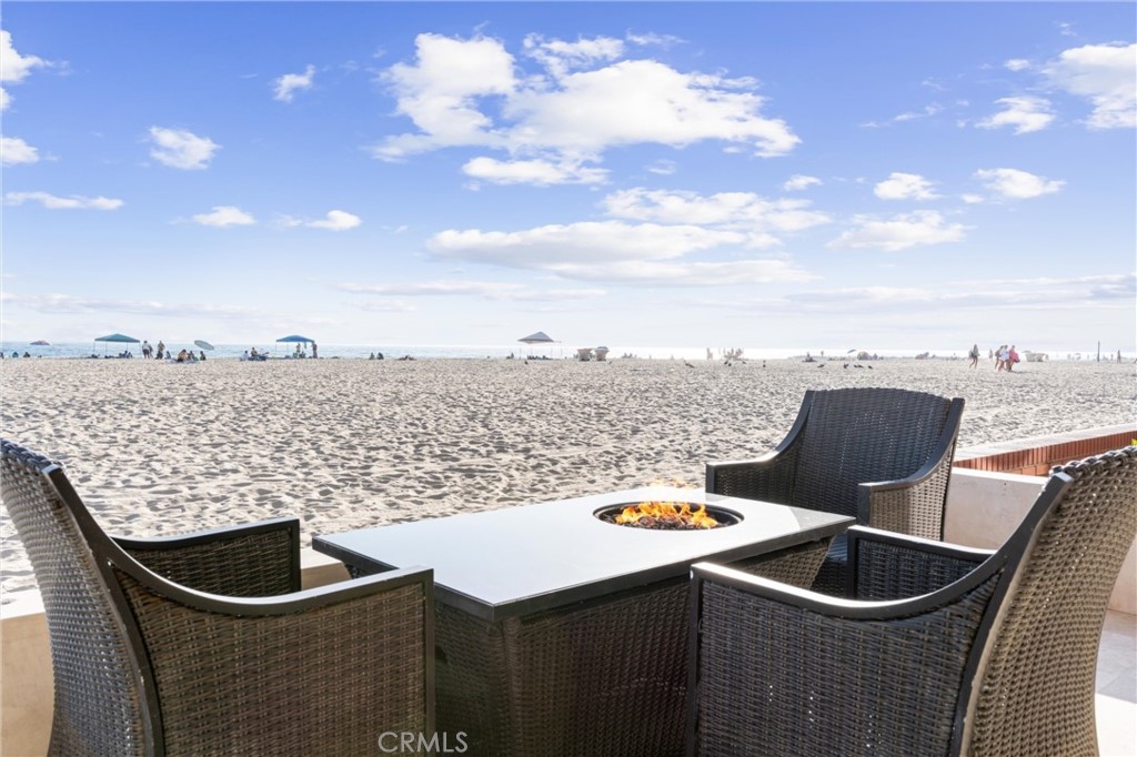 2804 West Oceanfront Newport Beach, CA 92663 - Photo 33 of 41 a view of a terrace with a sink