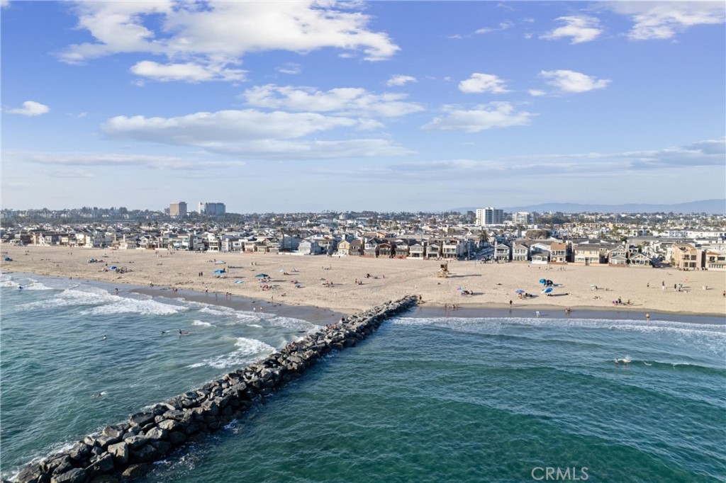 2804 West Oceanfront Newport Beach, CA 92663 - Photo 36 of 41 an aerial view of a city