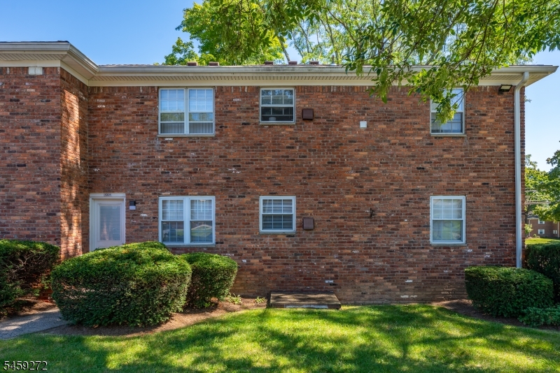 1301 Valley Road, Unit A Wayne, NJ 07470 - Photo 8 of 23 Gallery Image 8