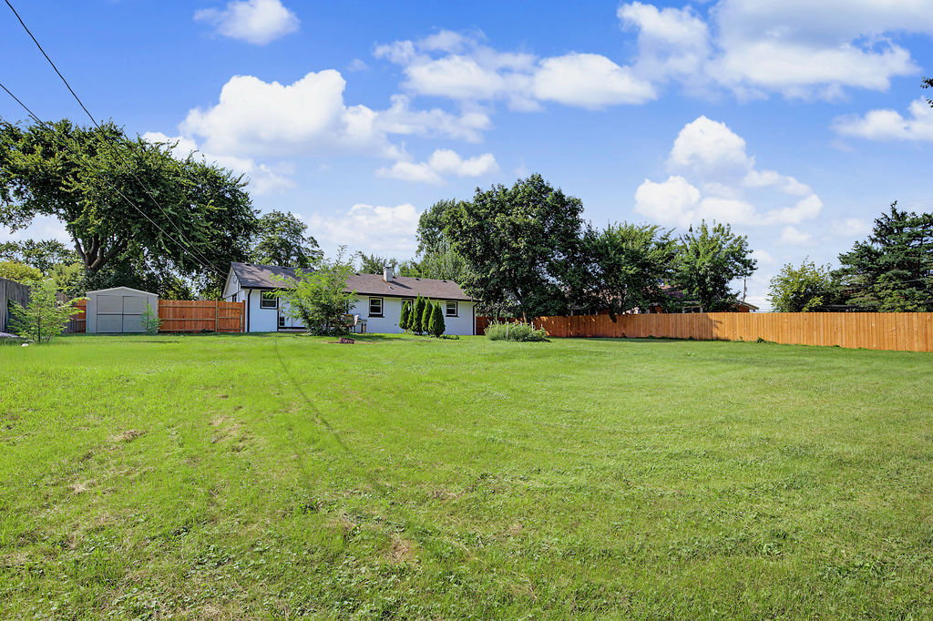 403 Spring S Road Schaumburg, IL 60193 - Photo 23 of 26 Gallery Image 23