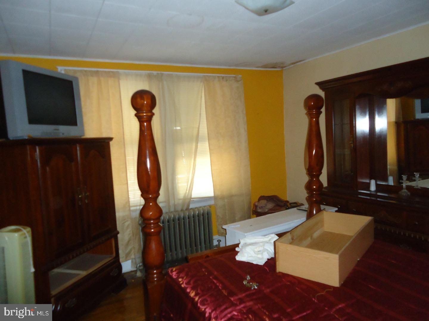 6043 North 3rd Street Philadelphia, PA 19120 - Photo 2 of 19