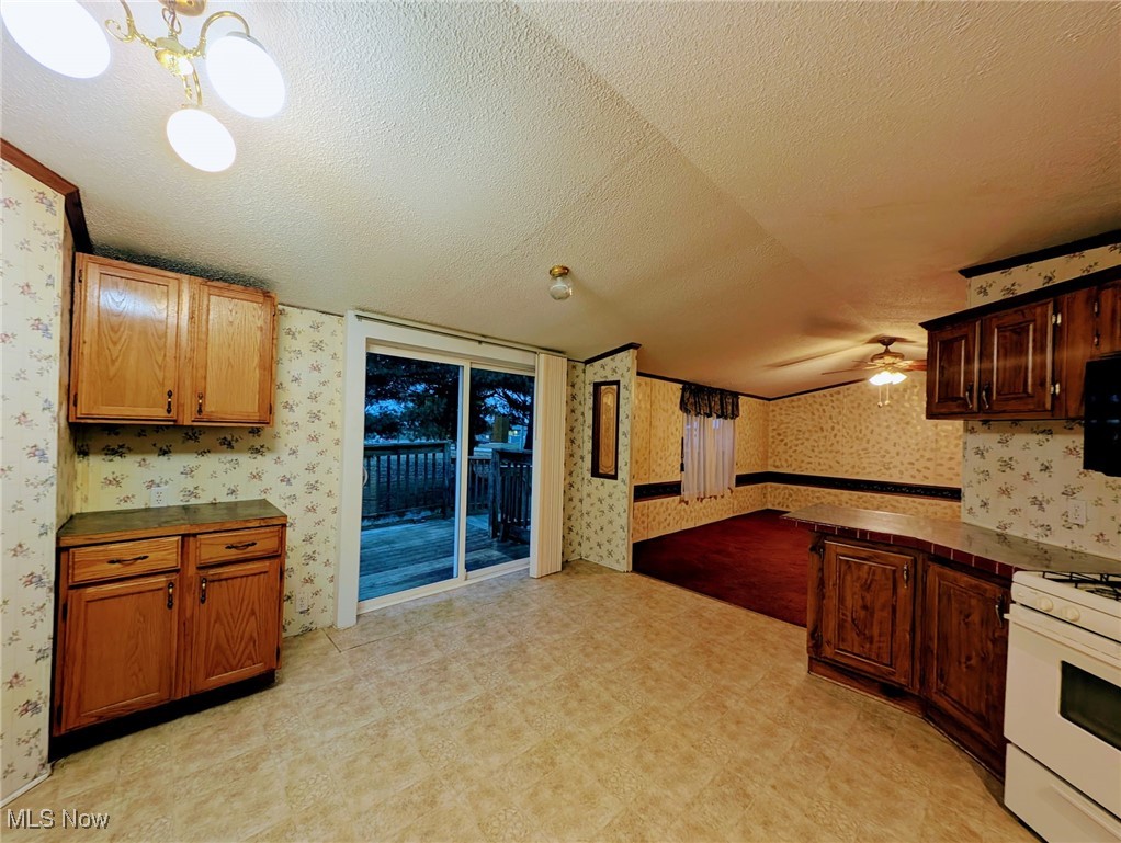 9623 Yoder Road Sterling, OH 44276 - Photo 7 of 29