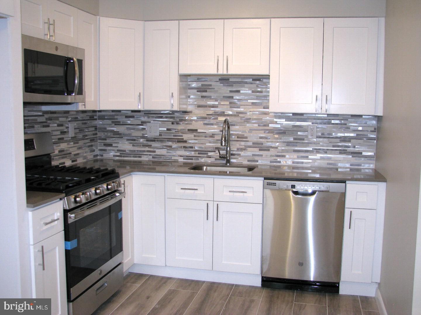 1369 Adair Road Brookhaven, PA 19015 - Photo 4 of 21