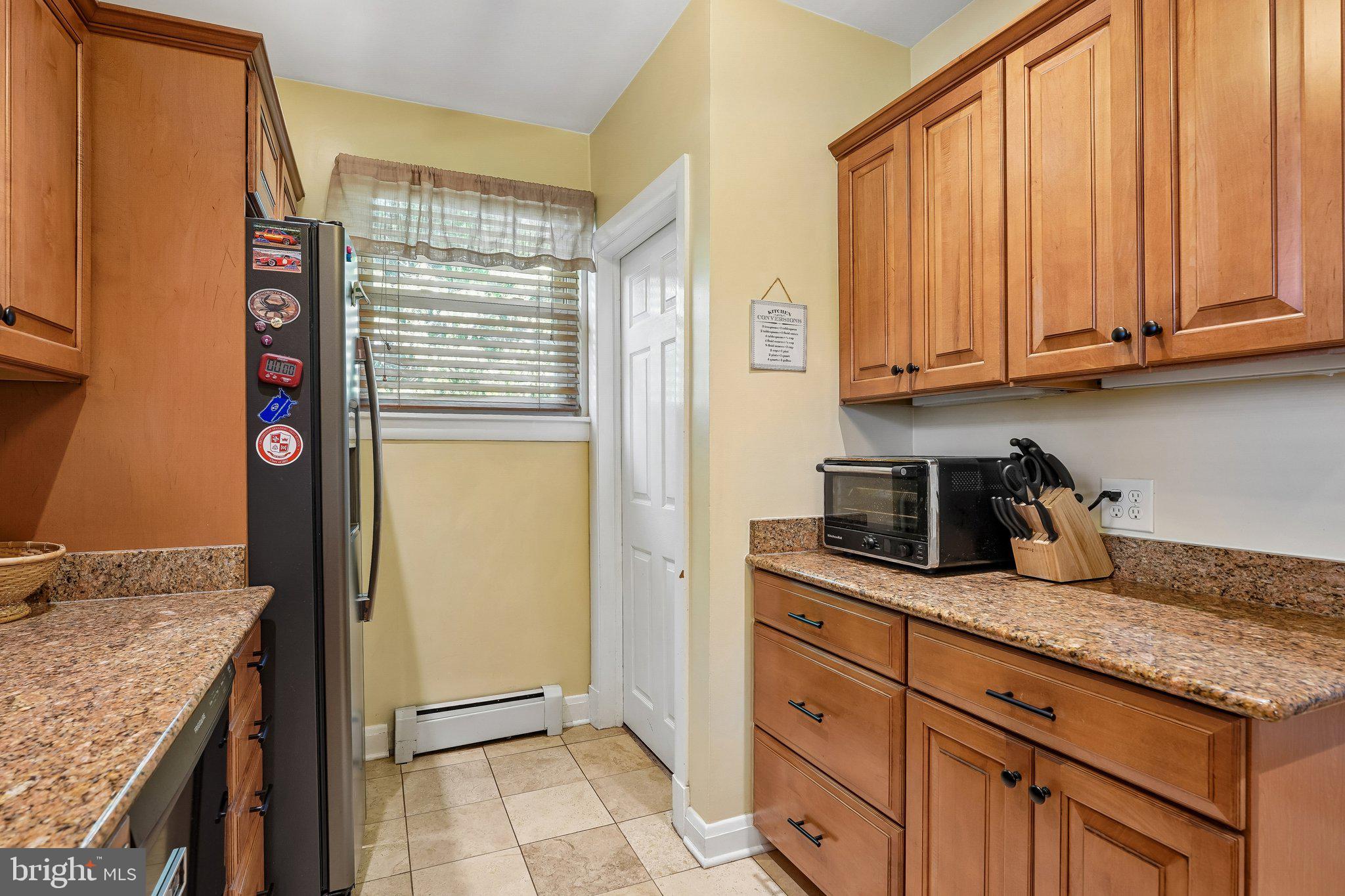 6010 Hunt Club Road Elkridge, MD 21075 - Photo 11 of 23 KITCHEN