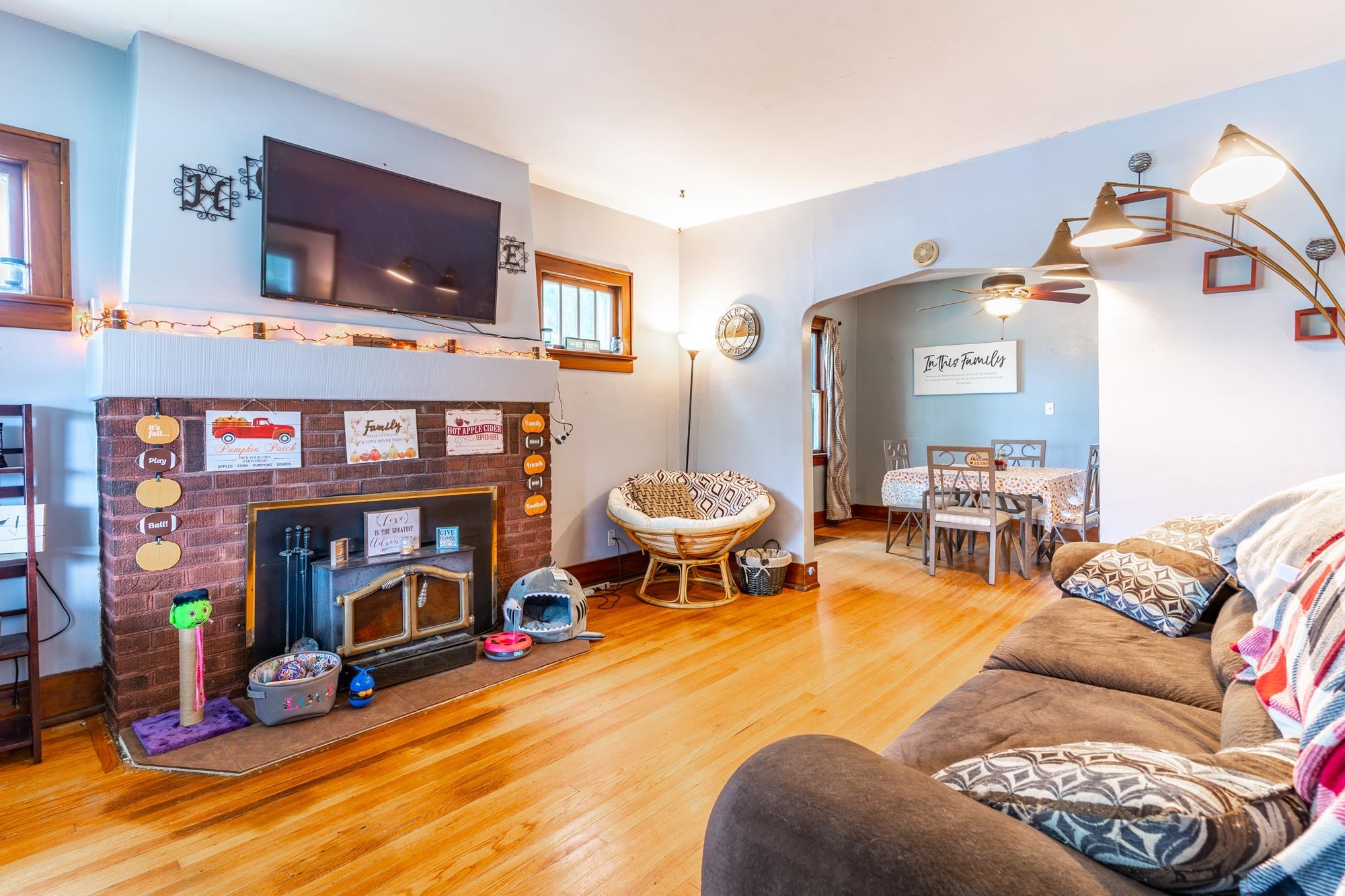 2528 Eade Avenue Fort Wayne, IN 46805 - Photo 3 of 28