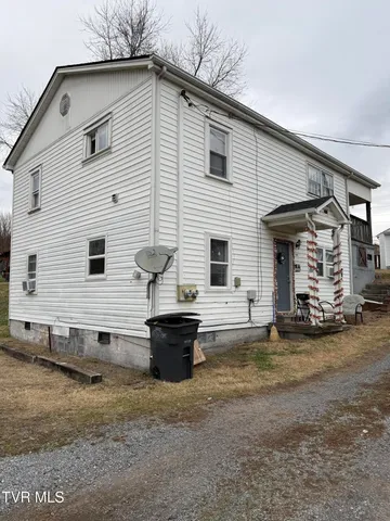 $239,900 | 1108-1110 Fairview Avenue, Unit 3, Kingsport, TN 37660