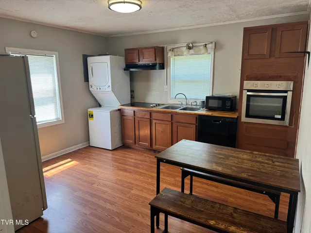 $239,900 | 1108-1110 Fairview Avenue, Unit 3, Kingsport, TN 37660