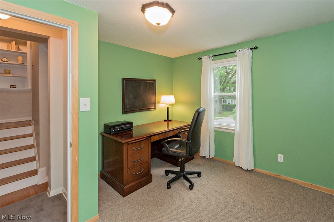 1278 Argonne Road Cleveland, OH 44121 - Photo 24 of 35
