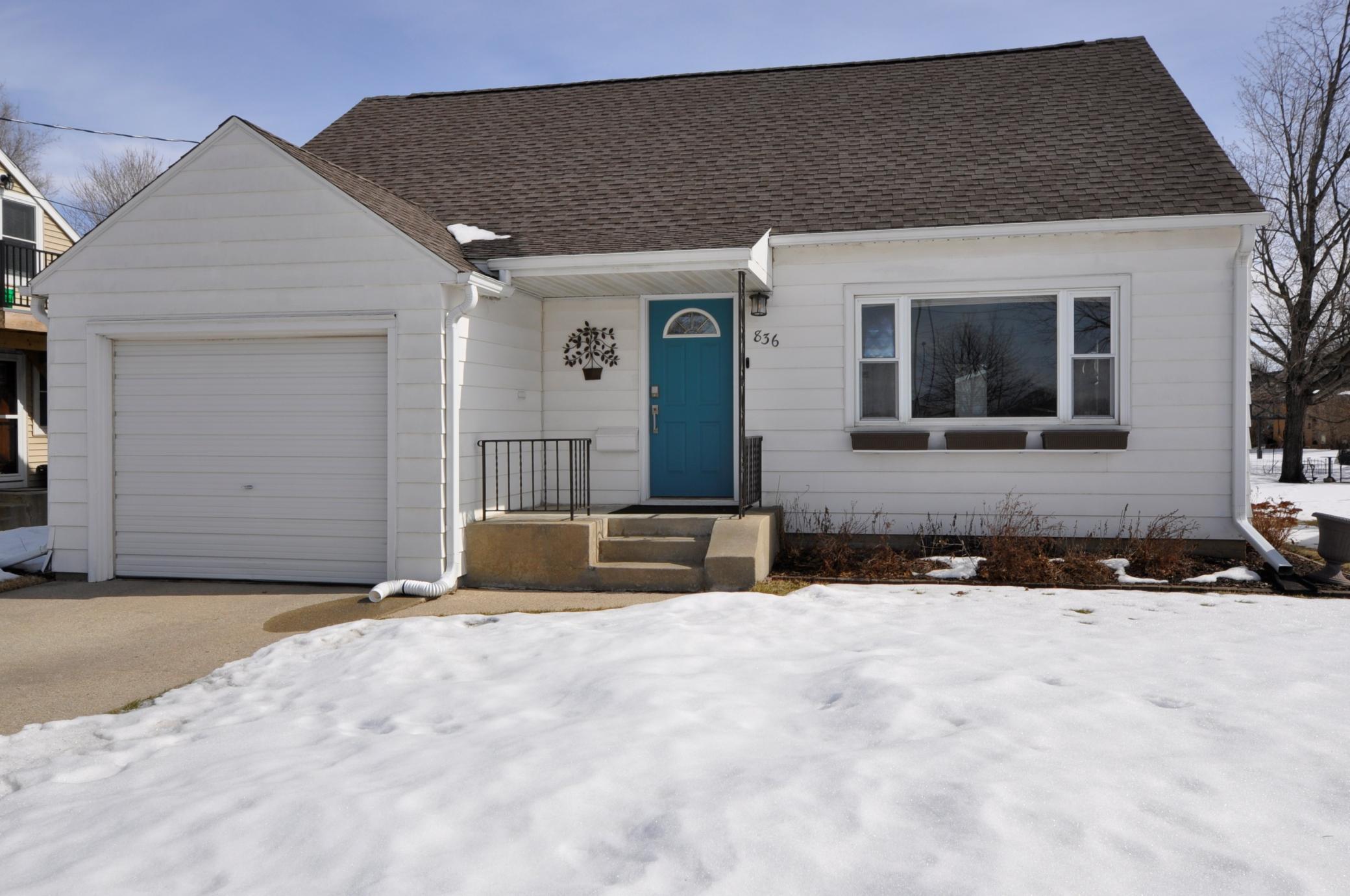 836 4th Avenue Southeast Rochester, MN 55904 - Photo 2 of 31